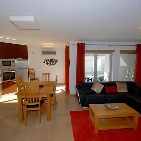 Apartment Horizon - In Nazare, With Rooftop Pool