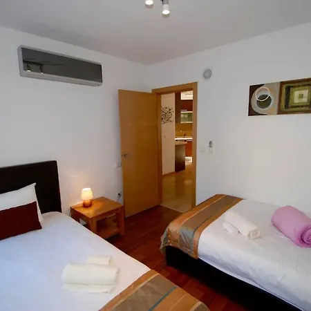 Apartment Horizon - In Nazare, With Rooftop Pool Nazare